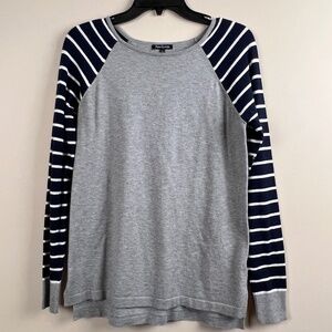 Pink Clover Gray Blue White Stripe Sleeves Sweater Women’s Small
